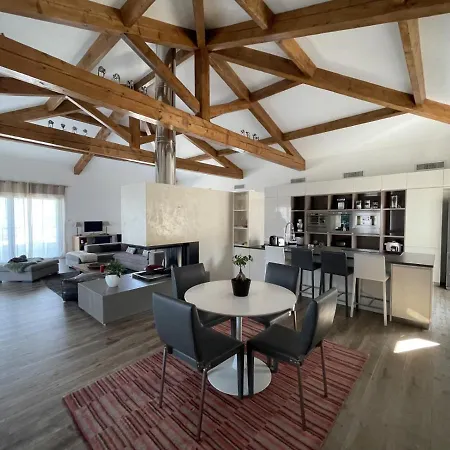 Magnifique Villa Sur Toit, A Deux Pas De La Mer * San-Martino-di-Lota
